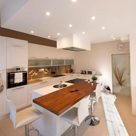 Housmart Berengario 22