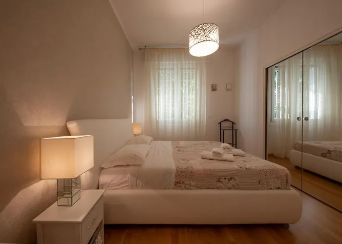 Housmart Berengario 22 Apartment *