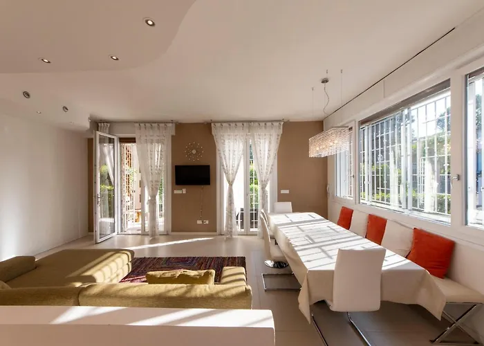 Housmart Berengario 22 Lejlighed Bologna